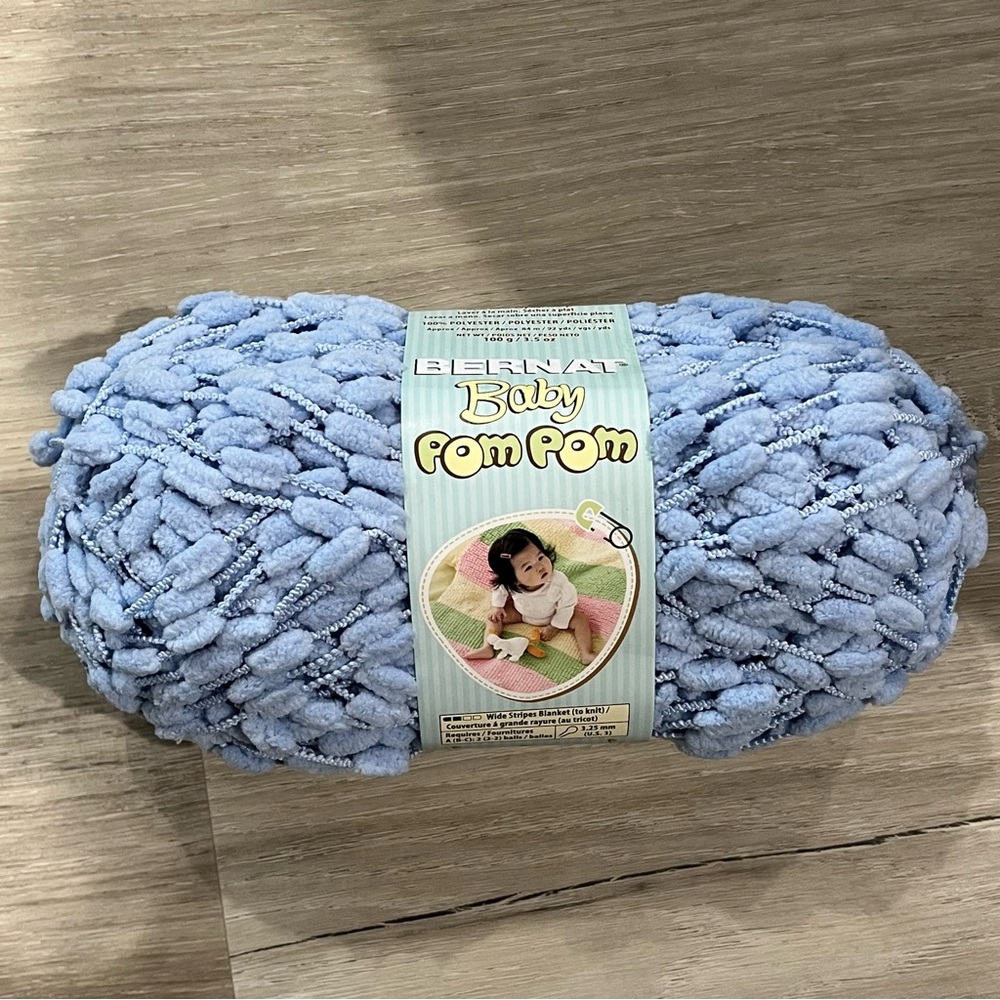 NWT Set of 3 Skeins Bernat Baby Pom Pom Yarn (Billowing Blue) Super Bulky #6 - Picture 5 of 10